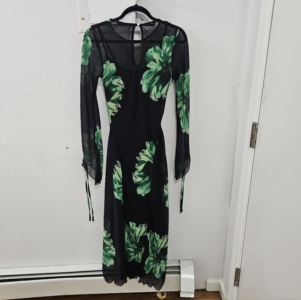 Intempo Ruffle Midi Dress